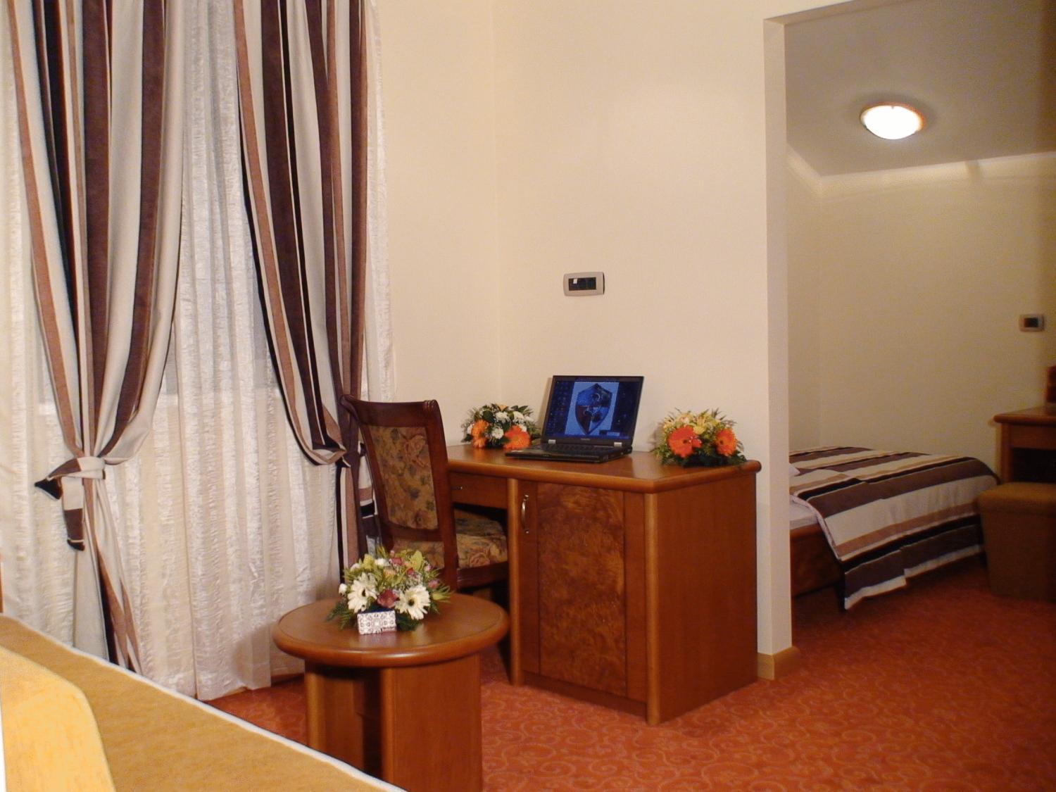 Mali Hotel Bambis Ποντγορίτσα Εξωτερικό φωτογραφία